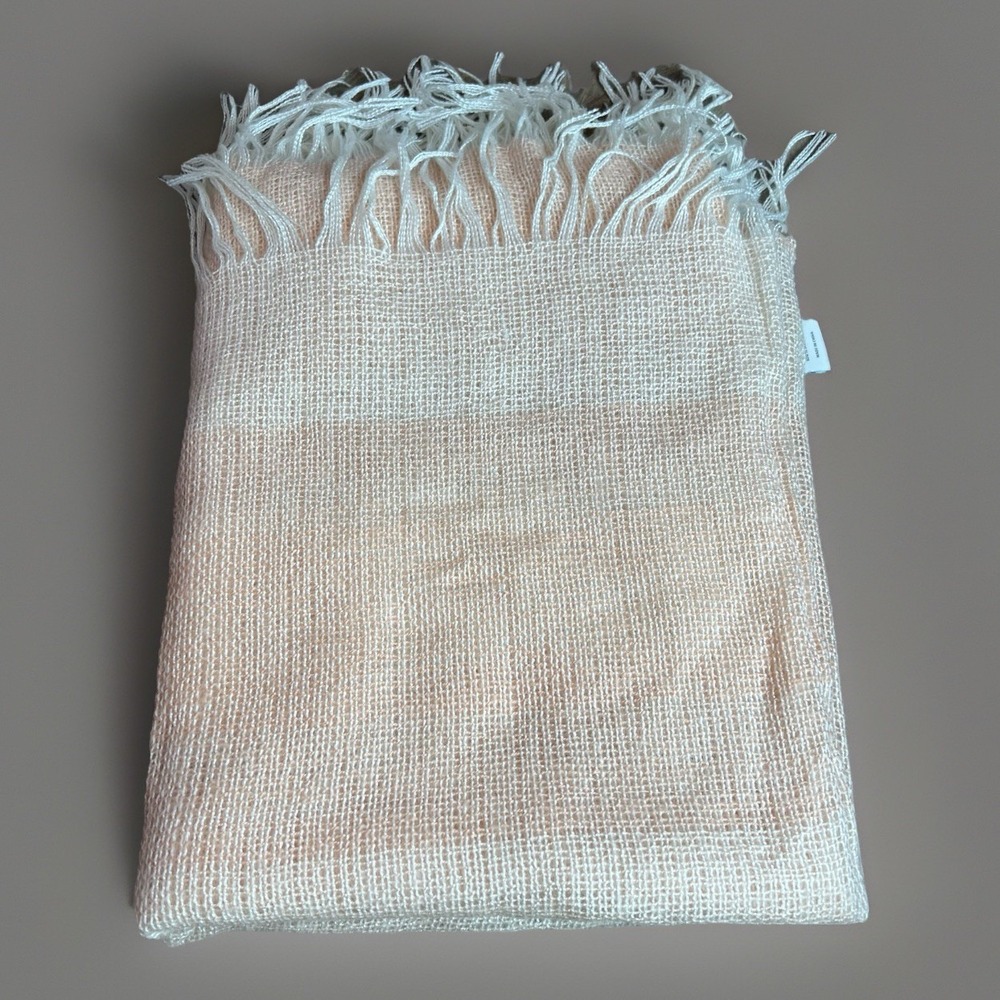 Martha Stewart Vintage  Blush Cream Throw Fringed VINTAGE PRE OWNED 50"x63"